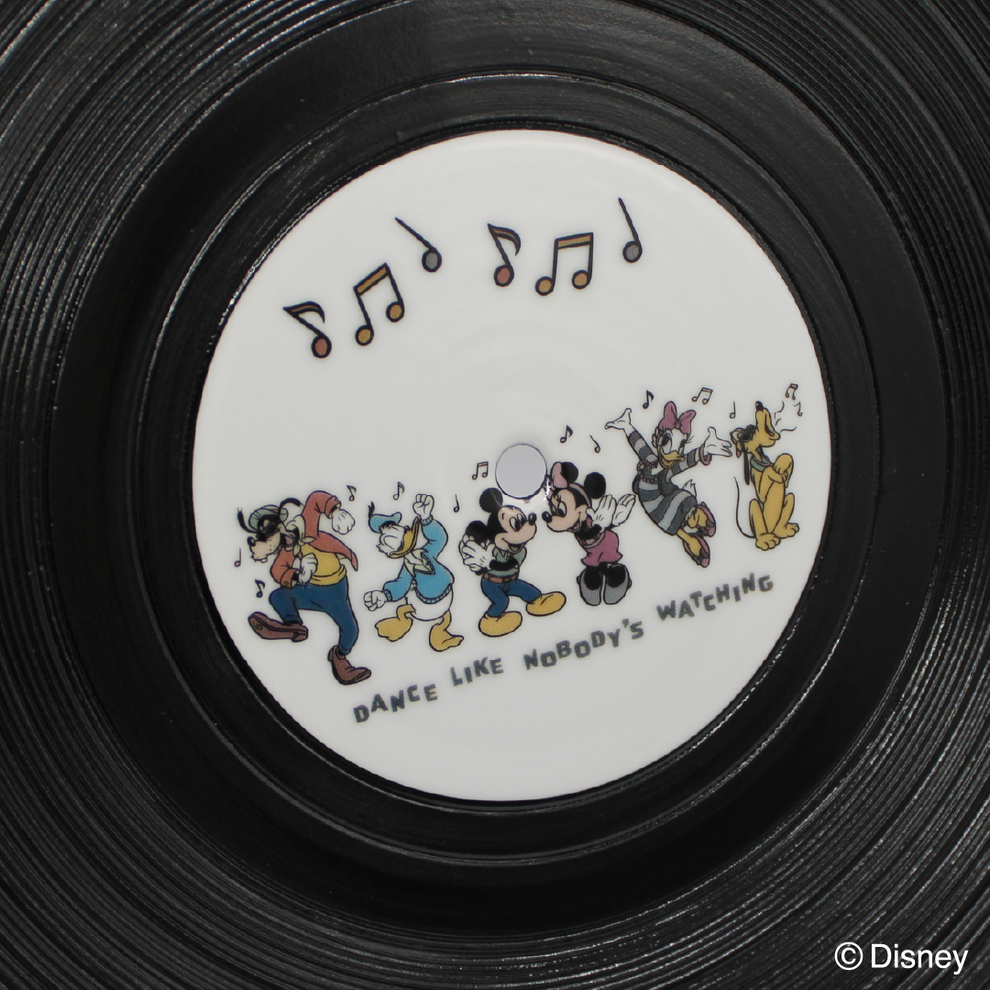 【日本正規品】レコード飾り皿 ミッキー&フレンズ -Dance Like Nobody’s Watching-